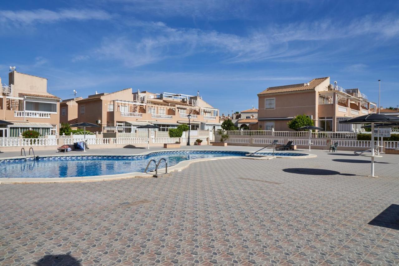 Apartment Altos De La Bahia X Torrevieja Dış mekan fotoğraf