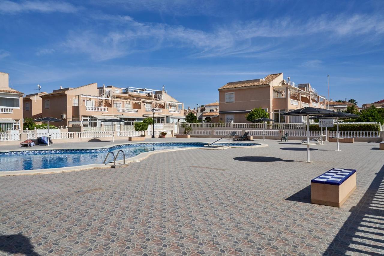 Apartment Altos De La Bahia X Torrevieja Dış mekan fotoğraf