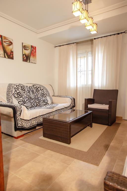 Apartment Altos De La Bahia X Torrevieja Oda fotoğraf