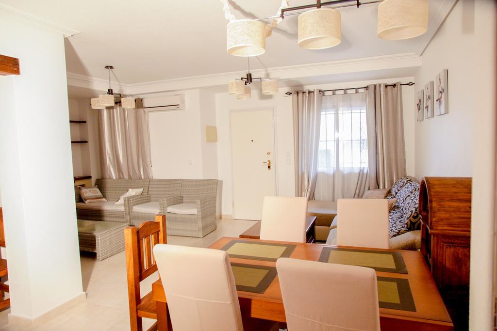 Apartment Altos De La Bahia X Torrevieja Oda fotoğraf