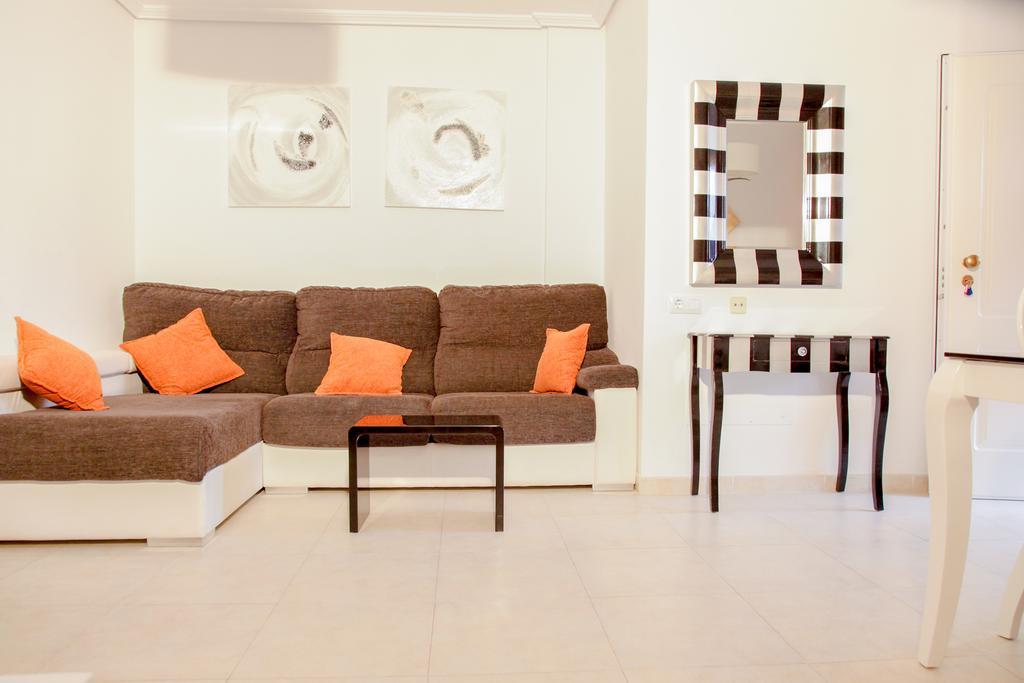 Apartment Altos De La Bahia X Torrevieja Oda fotoğraf