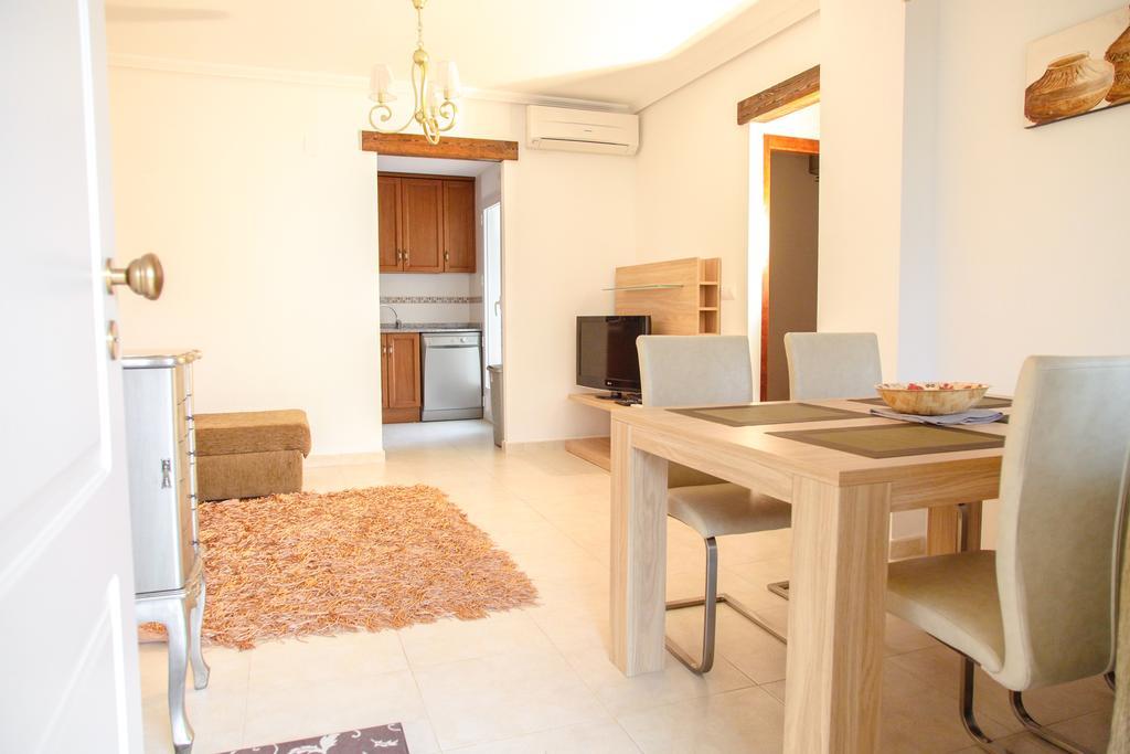 Apartment Altos De La Bahia X Torrevieja Oda fotoğraf